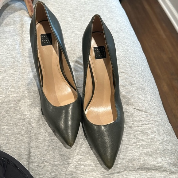WHBM Dark Green pumps - Picture 1 of 3